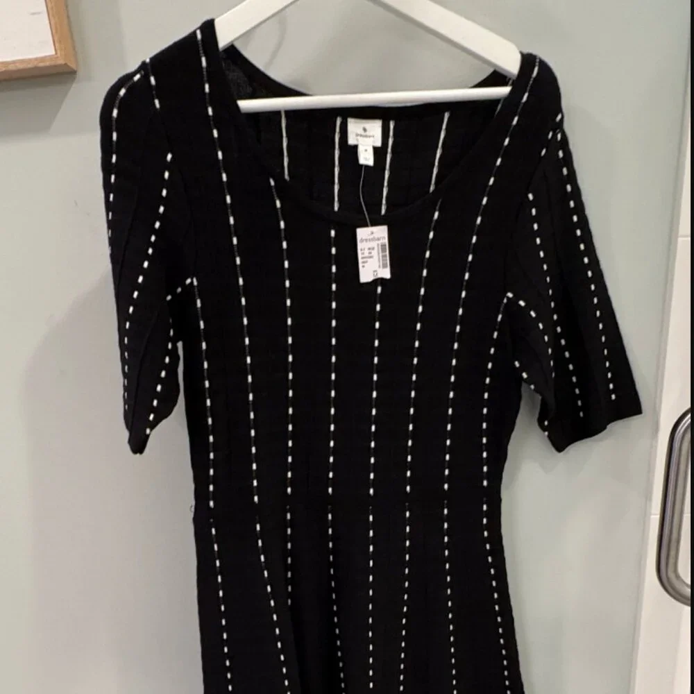 NWT Dressbarn Black Knit Dress White Pinstripe Stitching Fit & Flare Size Medium - Picture 2 of 4